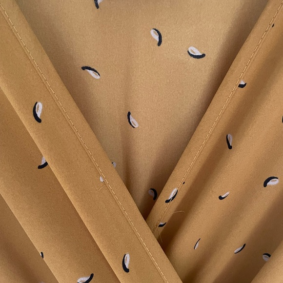 Mustard maxi with white/navy pattern. - Picture 4 of 4